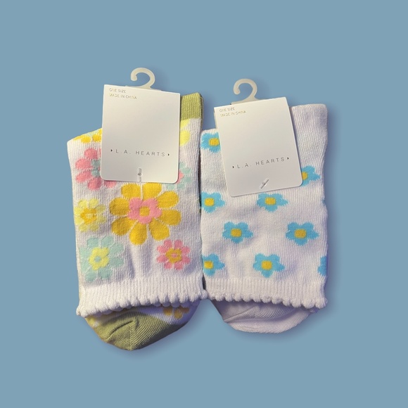 NWT Pacsun Graphic Flower Socks 2 Pack - Picture 1 of 2